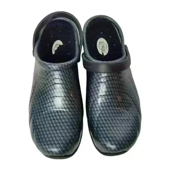 Anywear slip resistant comfy work clogs black Sz10 - Picture 2 of 9